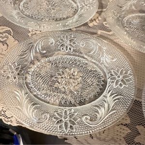 Set of 5 Indiana Glass Company Luncheon Plates